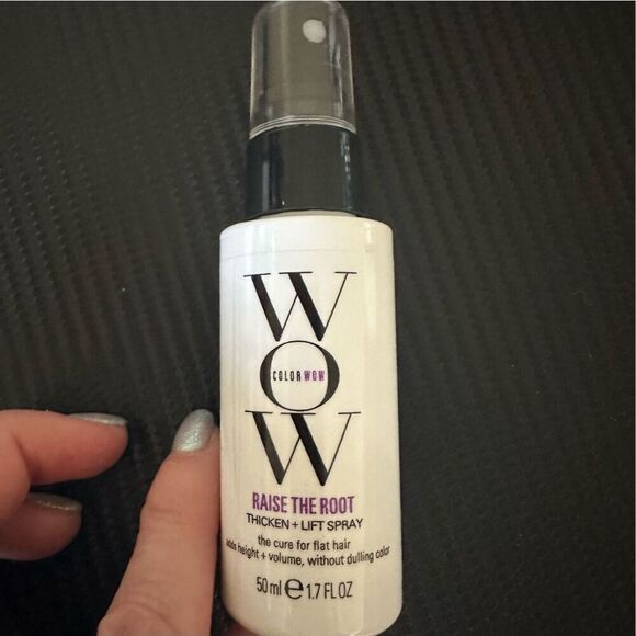 Color WOW Raise the Root Thicken + Lift Spray - Picture 2 of 4